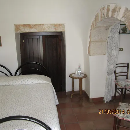 Trullo Matrimoniale Le Casedde 펜션 노치